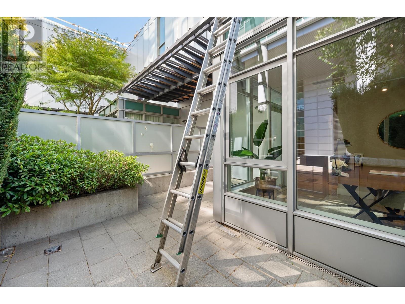 423 Beach Crescent, Vancouver, British Columbia  V6Z 3C9 - Photo 30 - R2808188