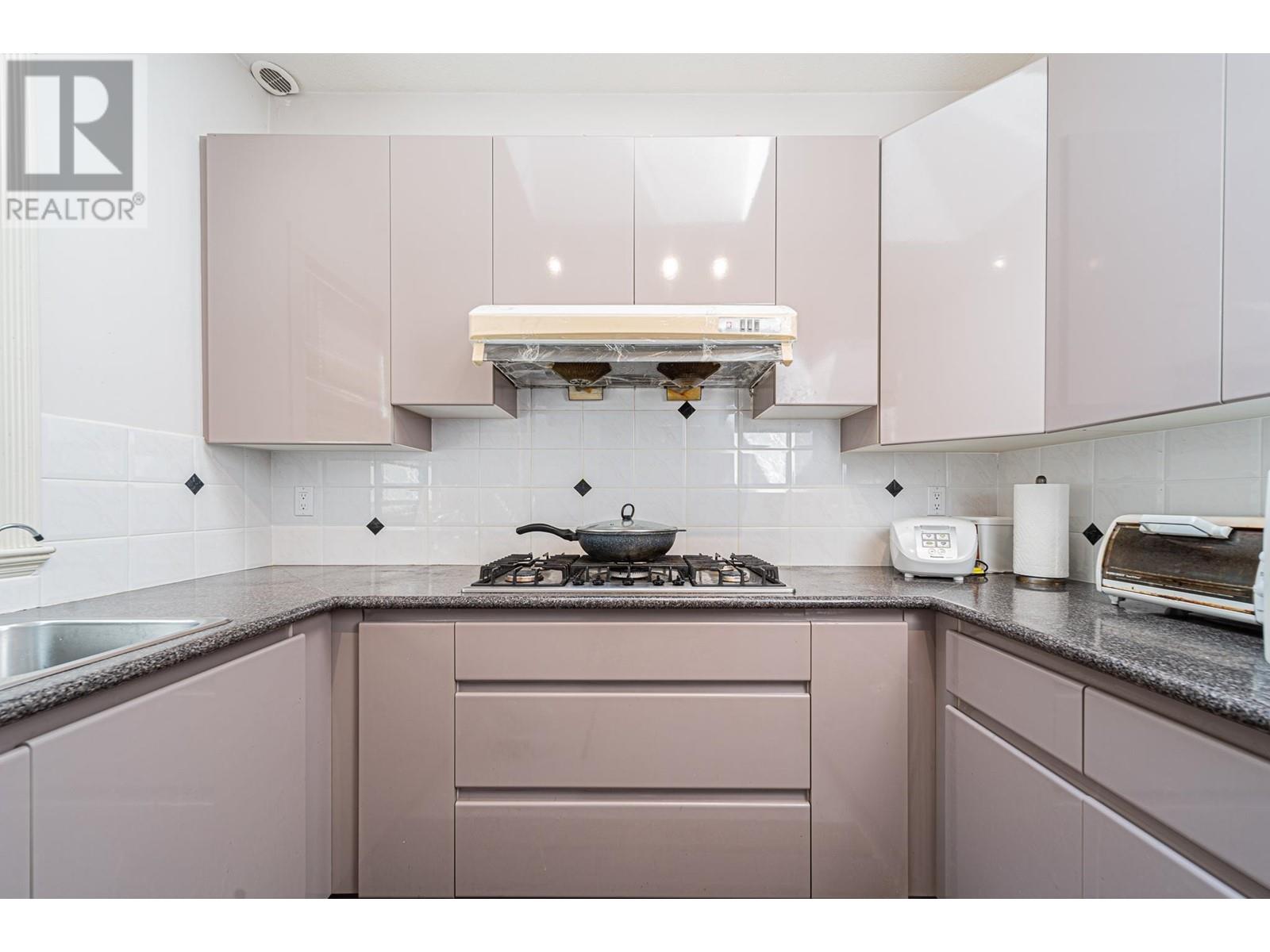 5068 Woodwards Road, Richmond, British Columbia  V7E 1H1 - Photo 12 - R2806687