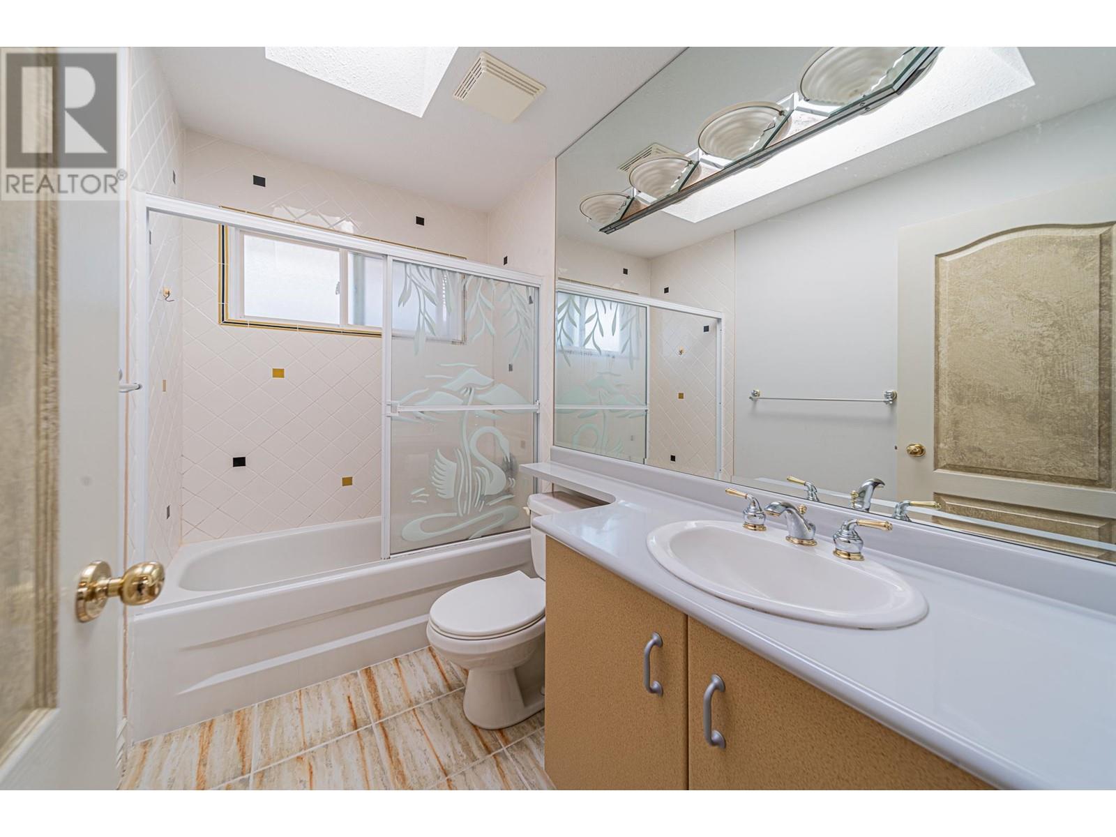 5068 Woodwards Road, Richmond, British Columbia  V7E 1H1 - Photo 17 - R2806687