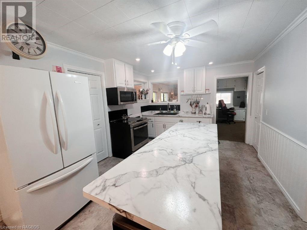 1211 Cambridge Avenue, Sauble Beach, Ontario  N0H 2G0 - Photo 4 - 40468811