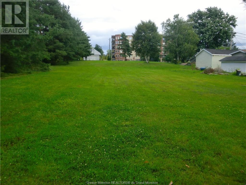 751 Gauvin Rd, Dieppe, New Brunswick  E1A 1M9 - Photo 2 - M154674
