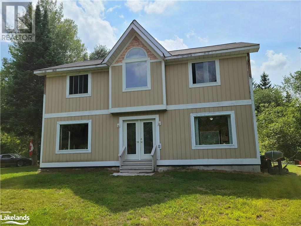 30 PINEAIRE Lane, perry, Ontario