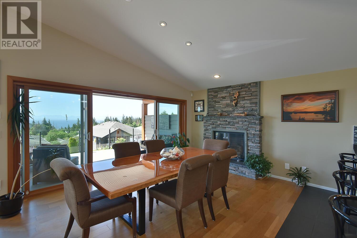 6250 Apollo Road, Sechelt, British Columbia  V7Z 0N7 - Photo 10 - R2788722