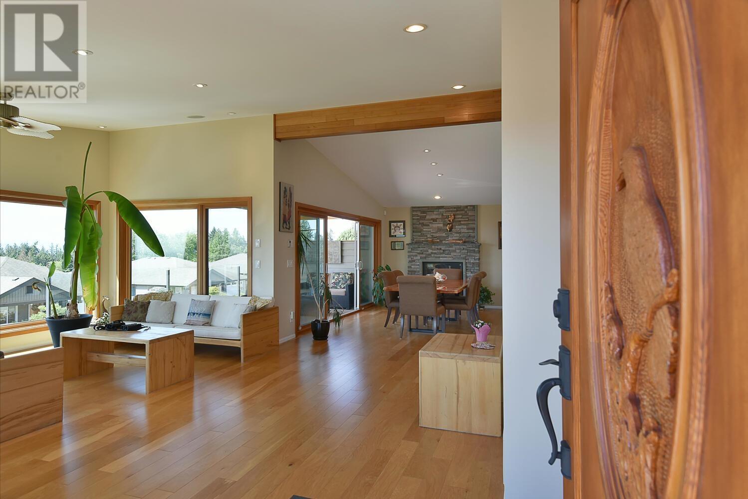 6250 Apollo Road, Sechelt, British Columbia  V7Z 0N7 - Photo 5 - R2788722