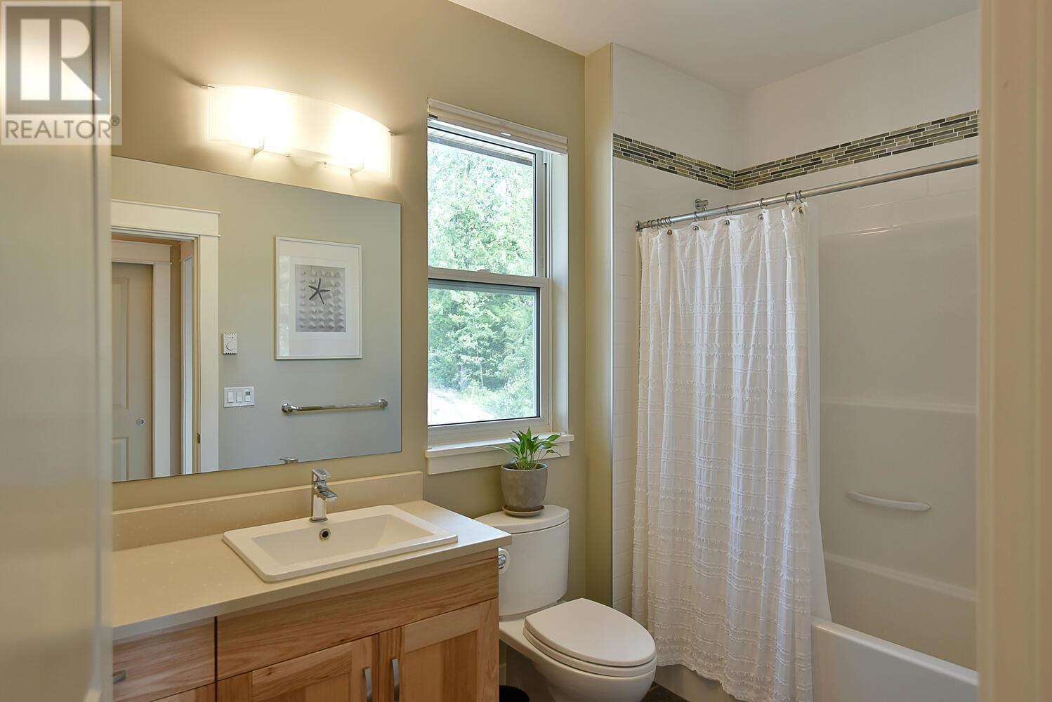 10817 Wood Bay Ridge Road, Halfmoon Bay, British Columbia  V7B 1B8 - Photo 12 - R2792342