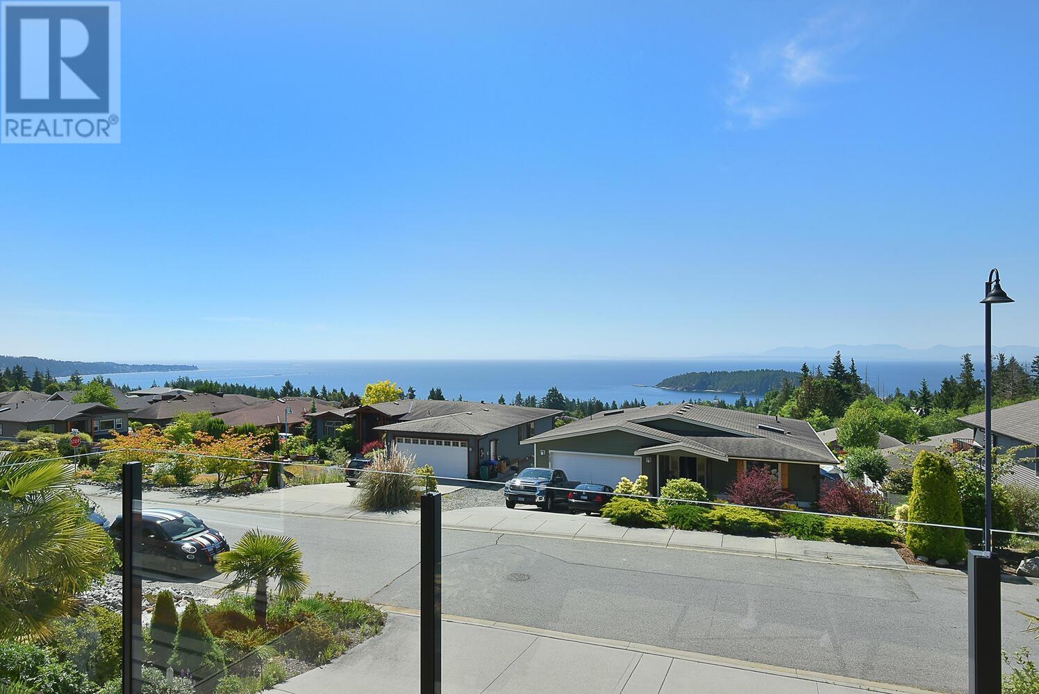 6250 Apollo Road, Sechelt, British Columbia  V7Z 0N7 - Photo 2 - R2788722