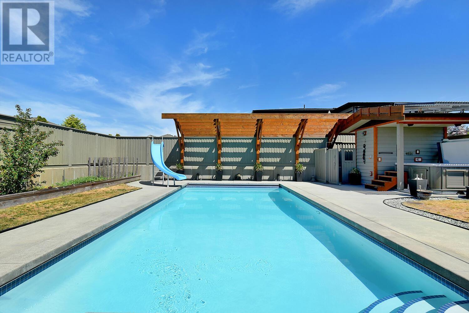 6250 Apollo Road, Sechelt, British Columbia  V7Z 0N7 - Photo 25 - R2788722