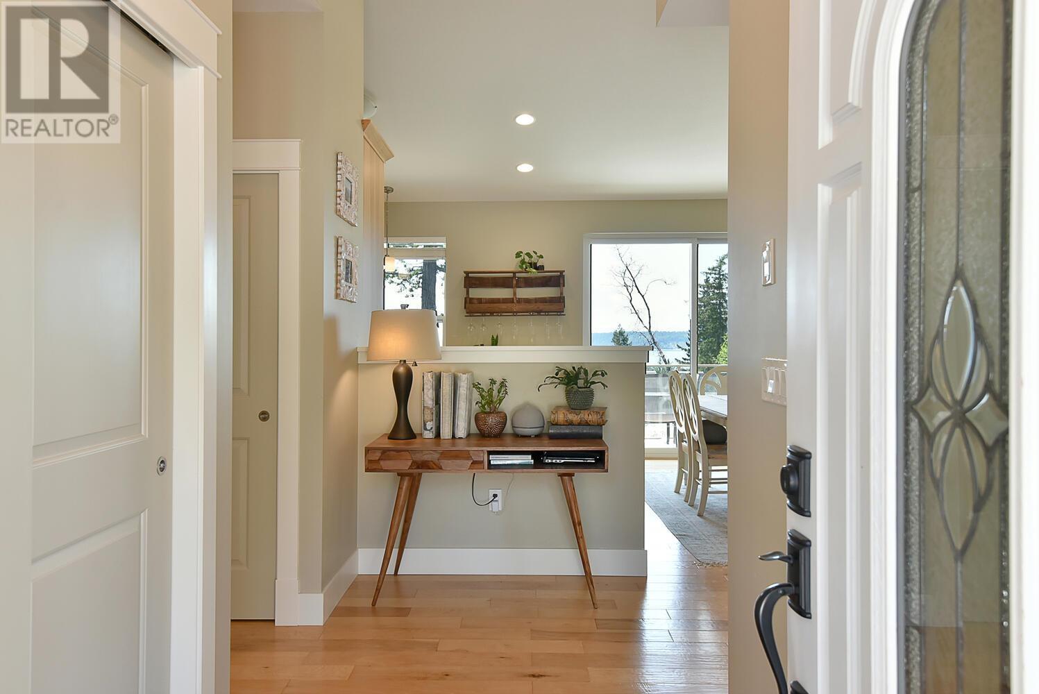 10817 Wood Bay Ridge Road, Halfmoon Bay, British Columbia  V7B 1B8 - Photo 5 - R2792342