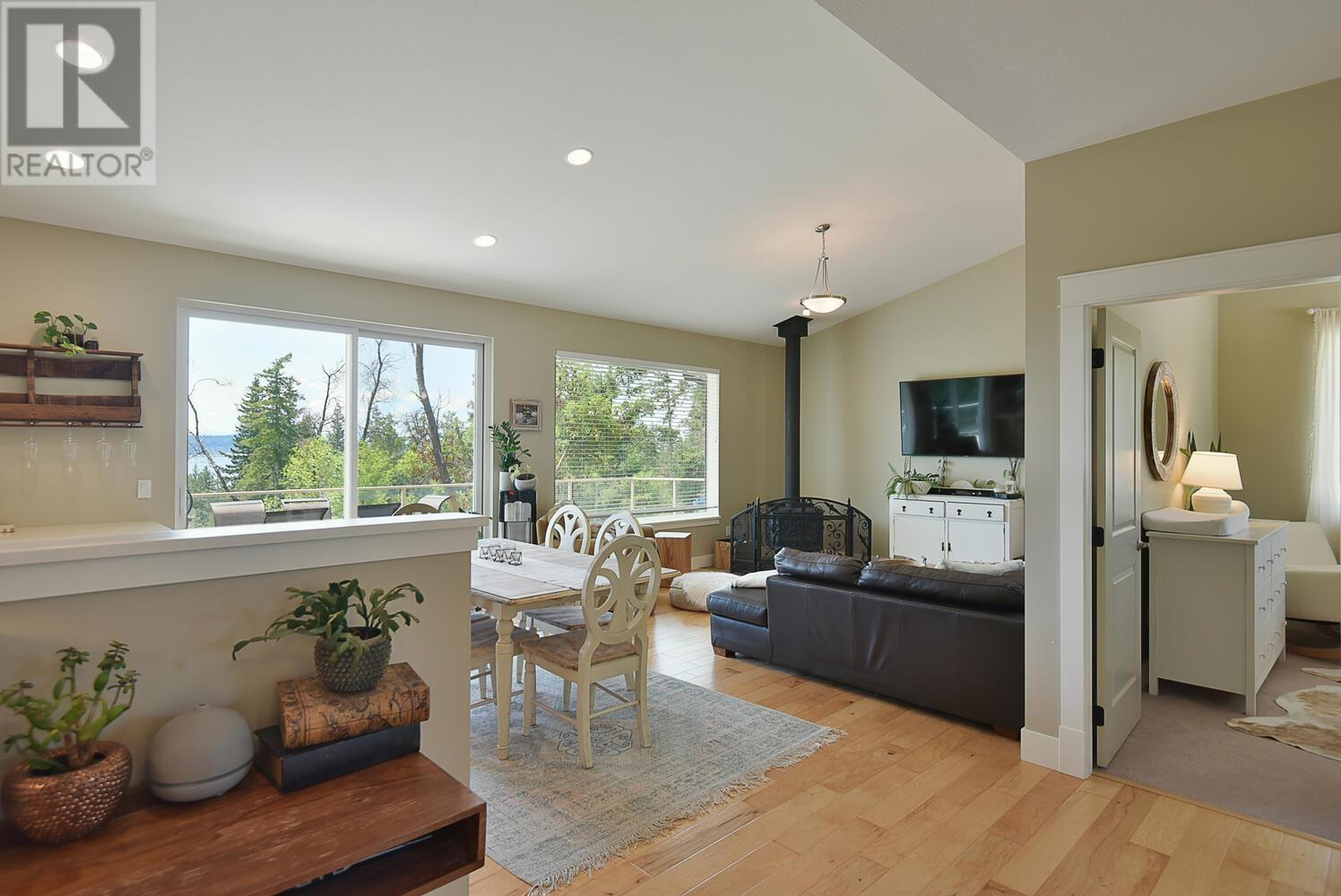 10817 Wood Bay Ridge Road, Halfmoon Bay, British Columbia  V7B 1B8 - Photo 9 - R2792342