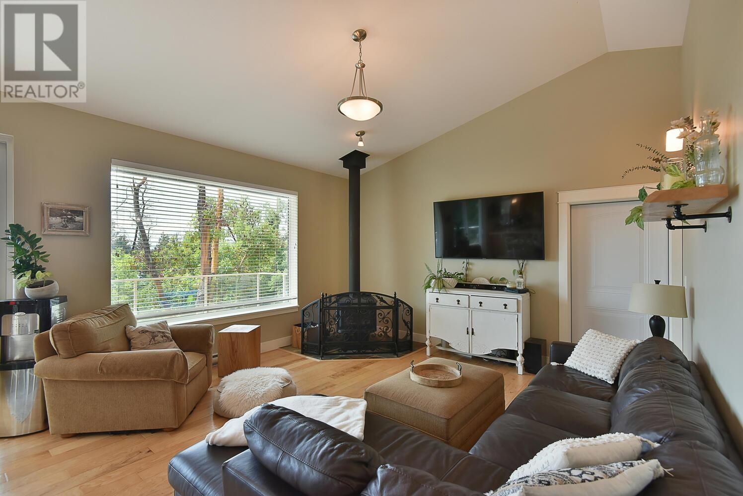 10817 WOOD BAY RIDGE ROAD, halfmoon bay, British Columbia