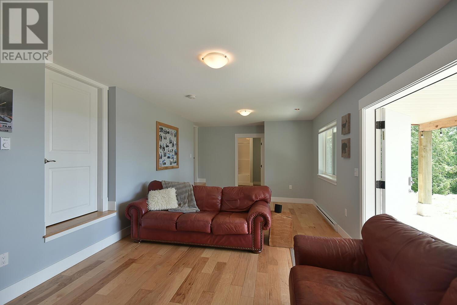 10817 Wood Bay Ridge Road, Halfmoon Bay, British Columbia  V7B 1B8 - Photo 22 - R2792342