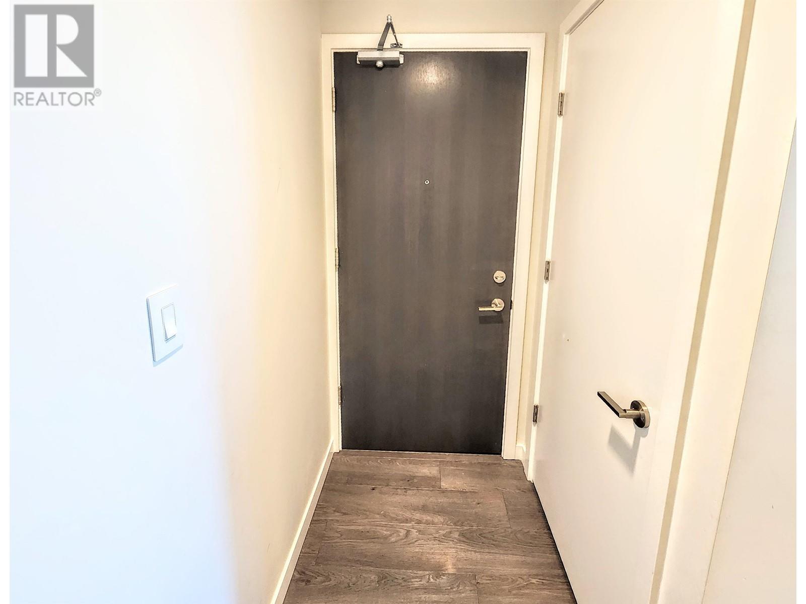 809 530 Whiting Way, Coquitlam, British Columbia  V3J 0J4 - Photo 10 - R2808238