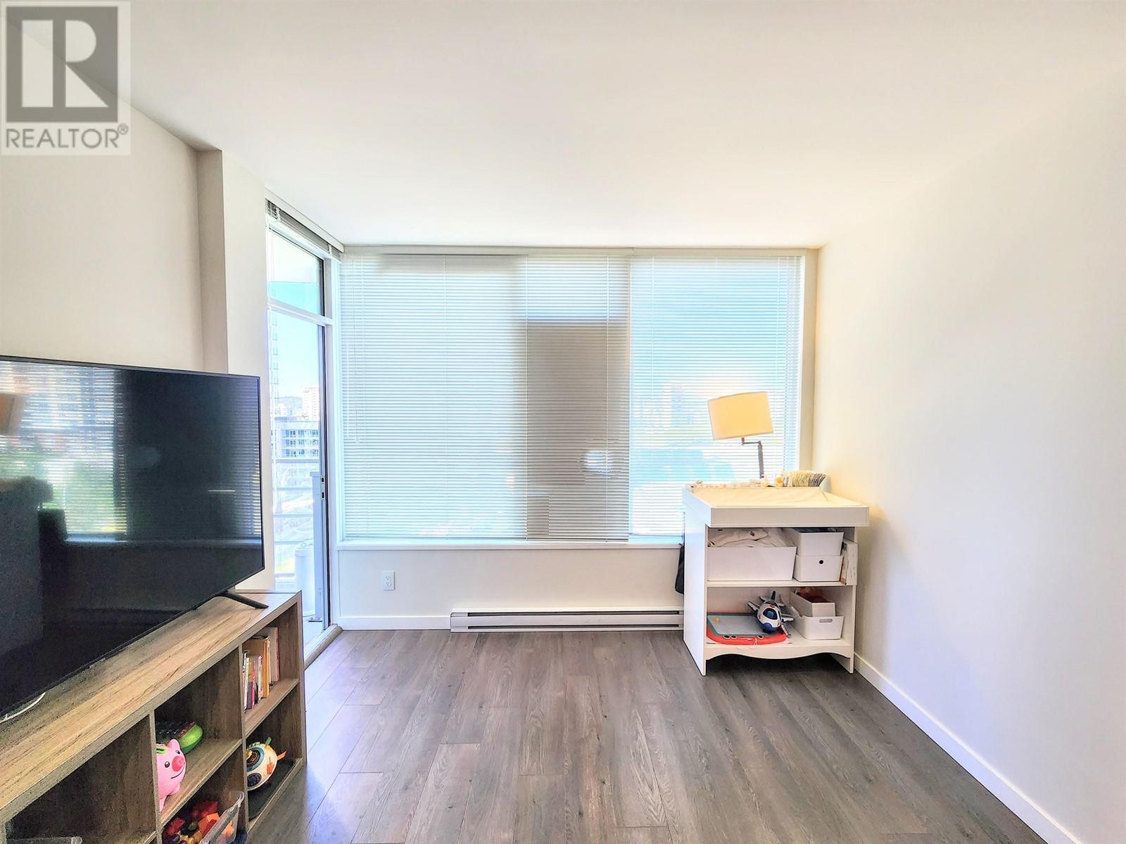 809 530 Whiting Way, Coquitlam, British Columbia  V3J 0J4 - Photo 2 - R2808238