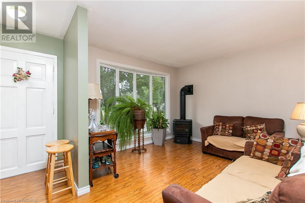 995 10th Avenue E, Owen Sound, Ontario  N4K 3H8 - Photo 12 - 40470375