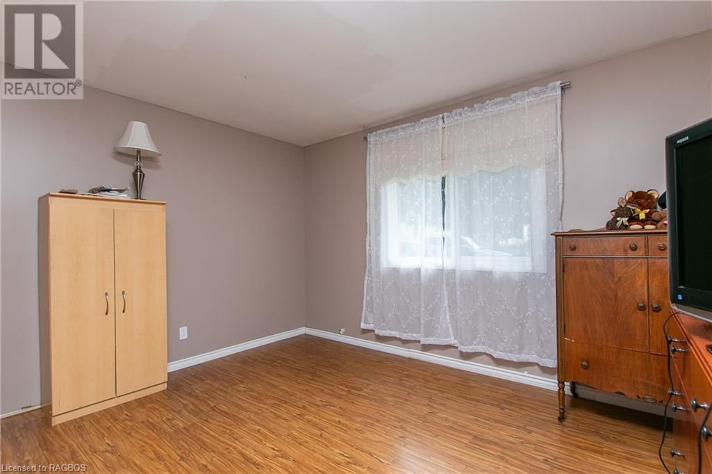 995 10th Avenue E, Owen Sound, Ontario  N4K 3H8 - Photo 19 - 40470375