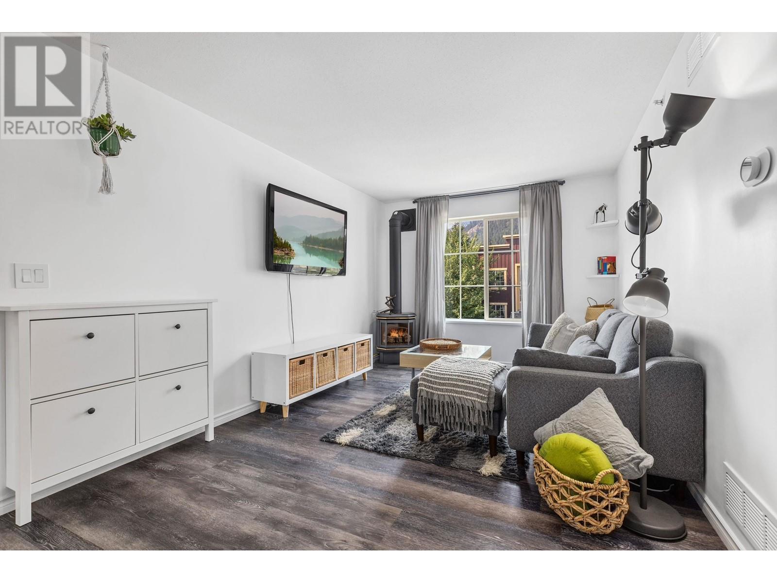 7 1447 Vine Road, Pemberton, British Columbia  V0N 2L1 - Photo 7 - R2808266