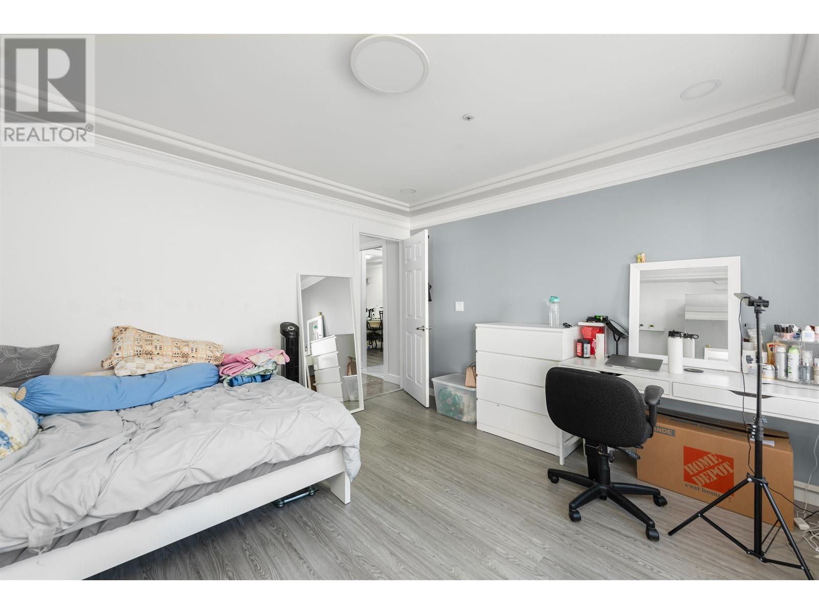 809 E 64th Avenue, Vancouver, British Columbia  V5X 2N5 - Photo 12 - R2808279
