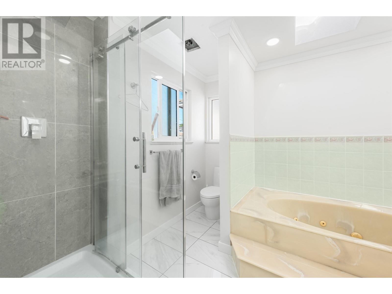 809 E 64th Avenue, Vancouver, British Columbia  V5X 2N5 - Photo 23 - R2808279