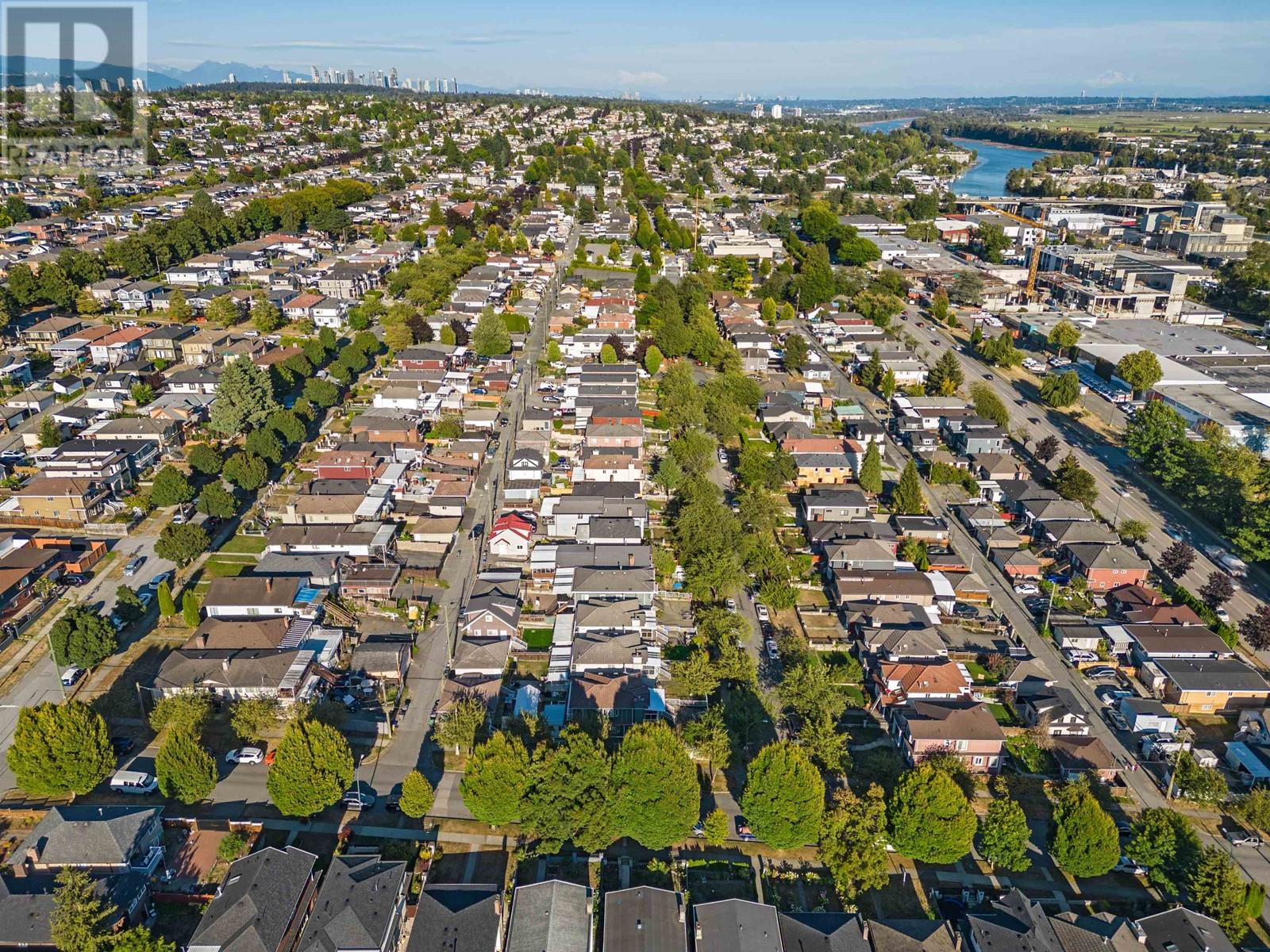 809 E 64th Avenue, Vancouver, British Columbia  V5X 2N5 - Photo 35 - R2808279