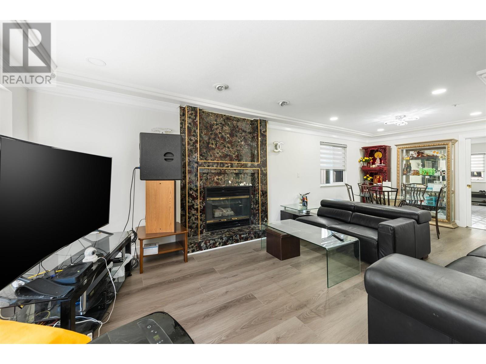 809 E 64th Avenue, Vancouver, British Columbia  V5X 2N5 - Photo 5 - R2808279