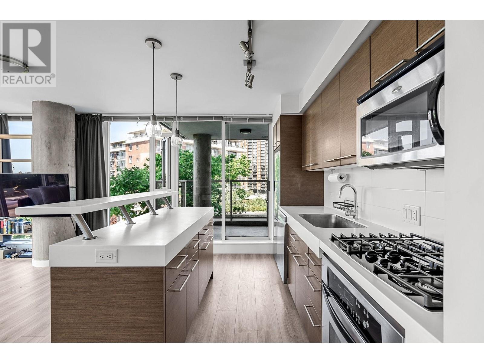 401 2770 SOPHIA STREET, vancouver, British Columbia