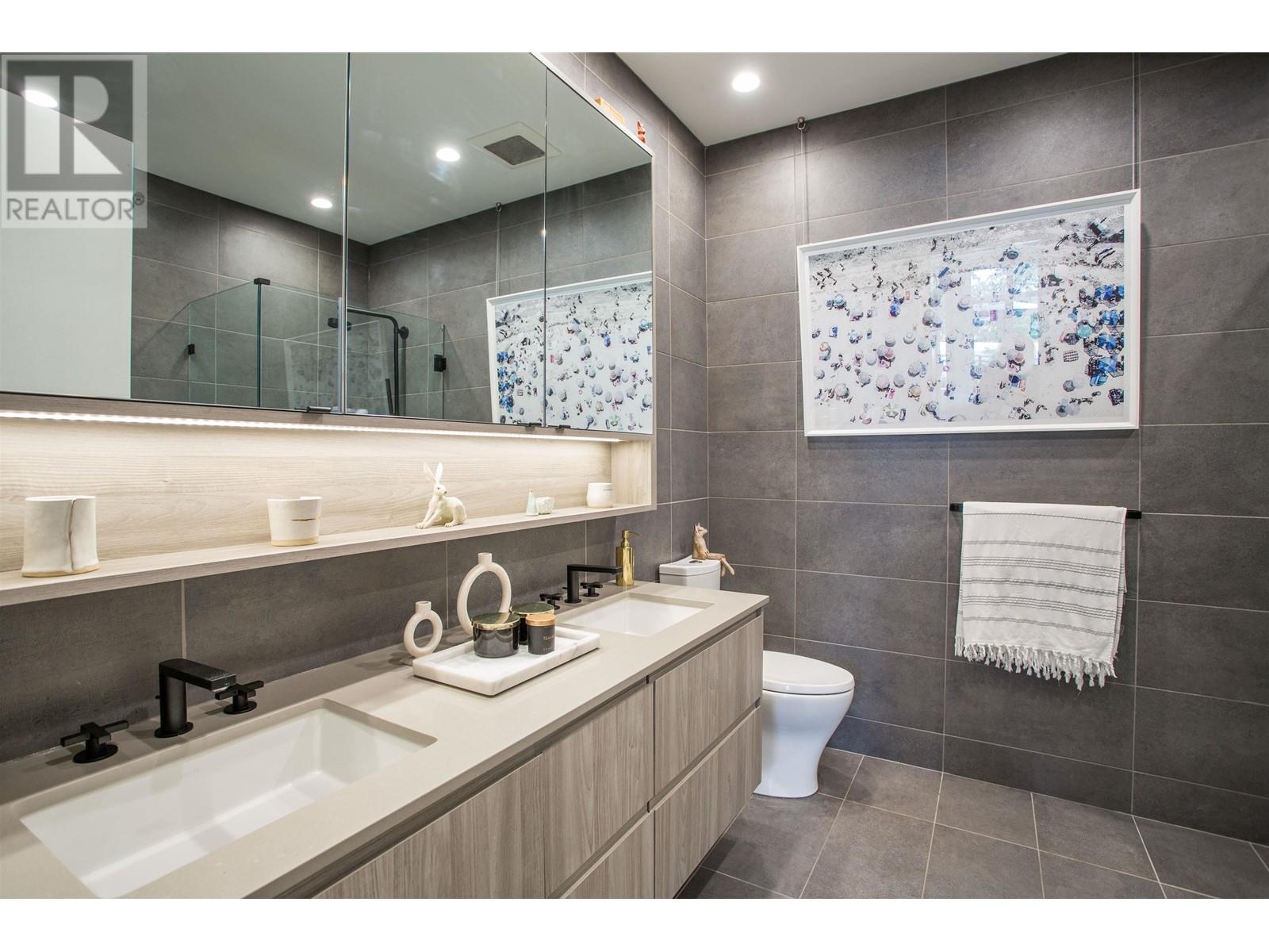 206 300 Salter Street, New Westminster, British Columbia  V3M 0L9 - Photo 18 - R2808393