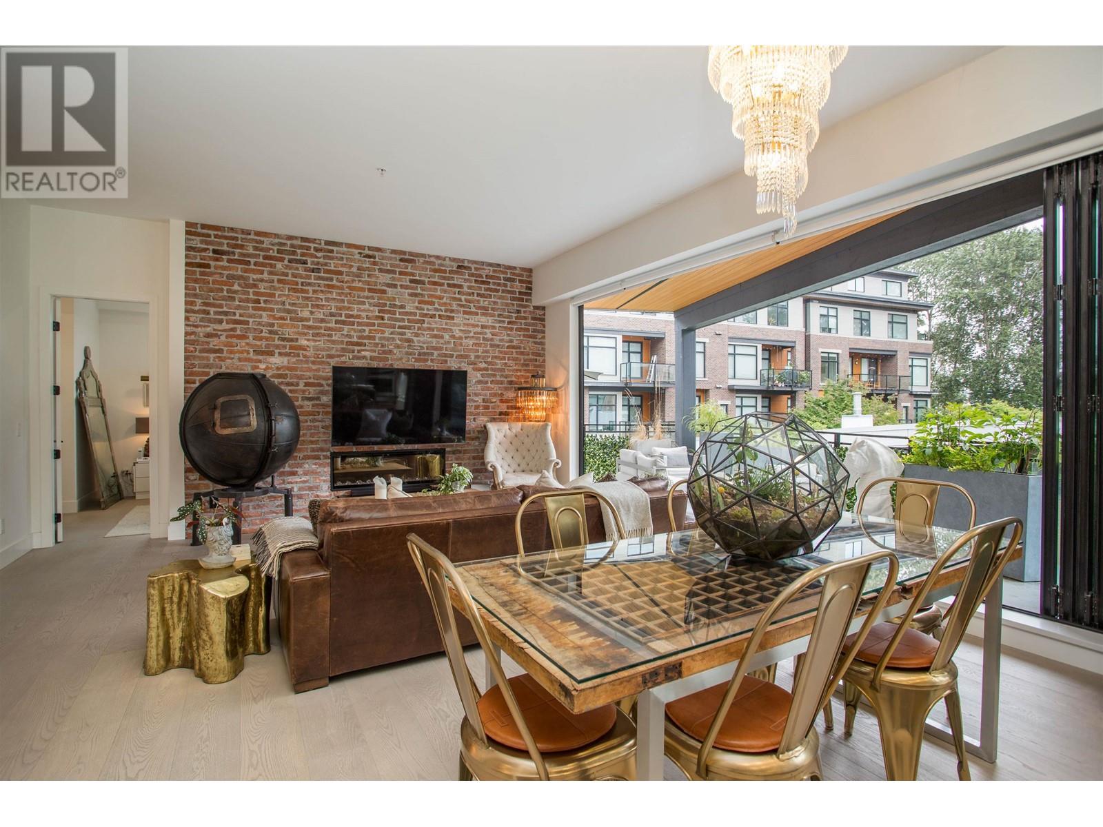 206 300 Salter Street, New Westminster, British Columbia  V3M 0L9 - Photo 3 - R2808393