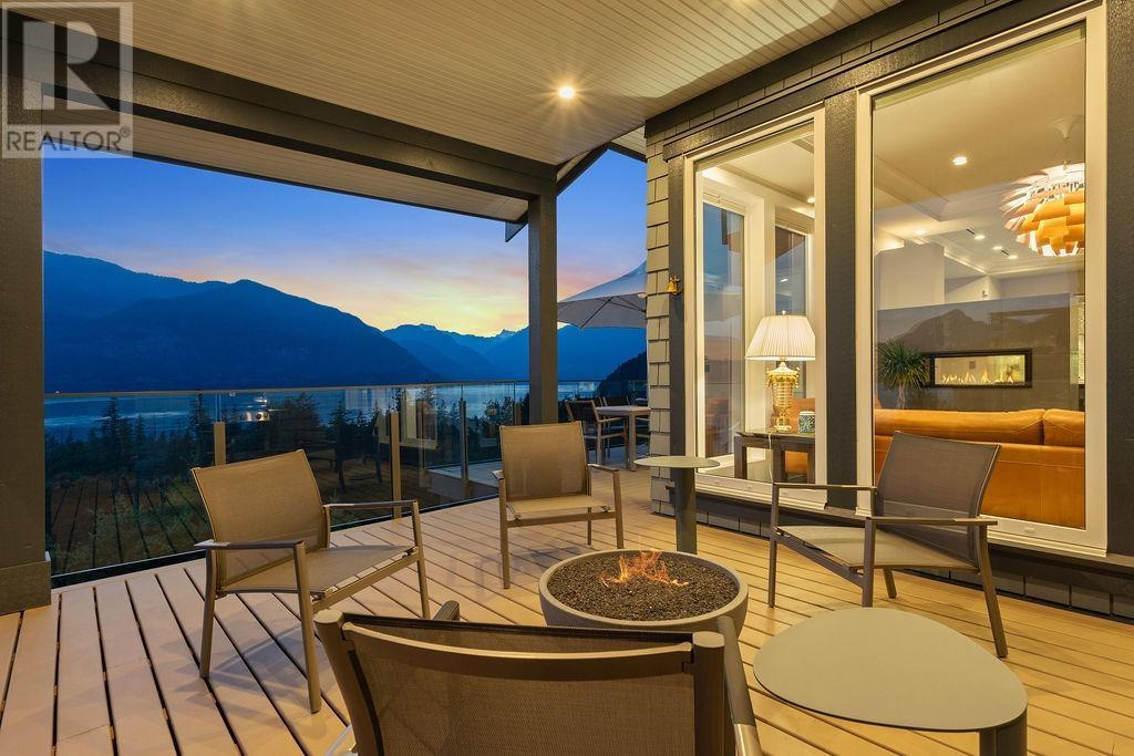 660 Ocean Crest Drive, Furry Creek, British Columbia  V0N 3Z2 - Photo 7 - R2808413