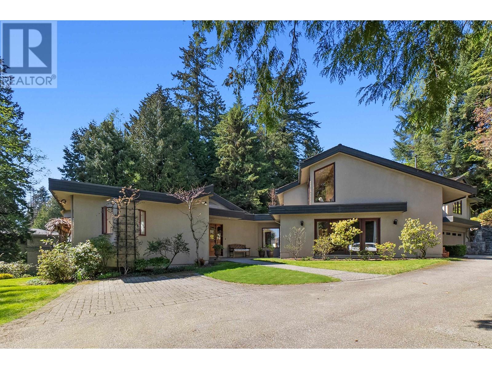 1295 MATHERS AVENUE, west vancouver, British Columbia