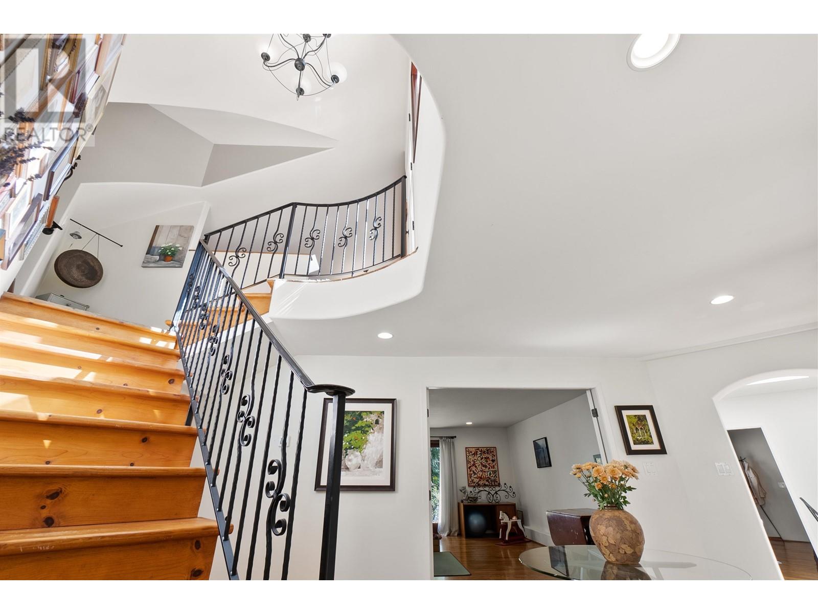 1295 Mathers Avenue, West Vancouver, British Columbia  V7T 2G4 - Photo 15 - R2808415