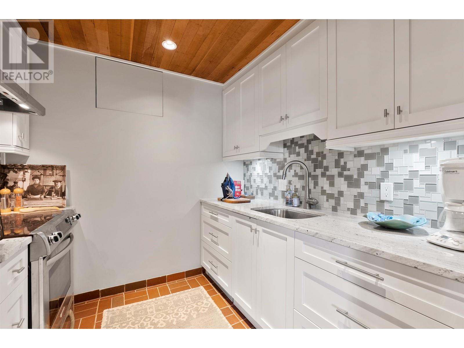1295 Mathers Avenue, West Vancouver, British Columbia  V7T 2G4 - Photo 21 - R2808415
