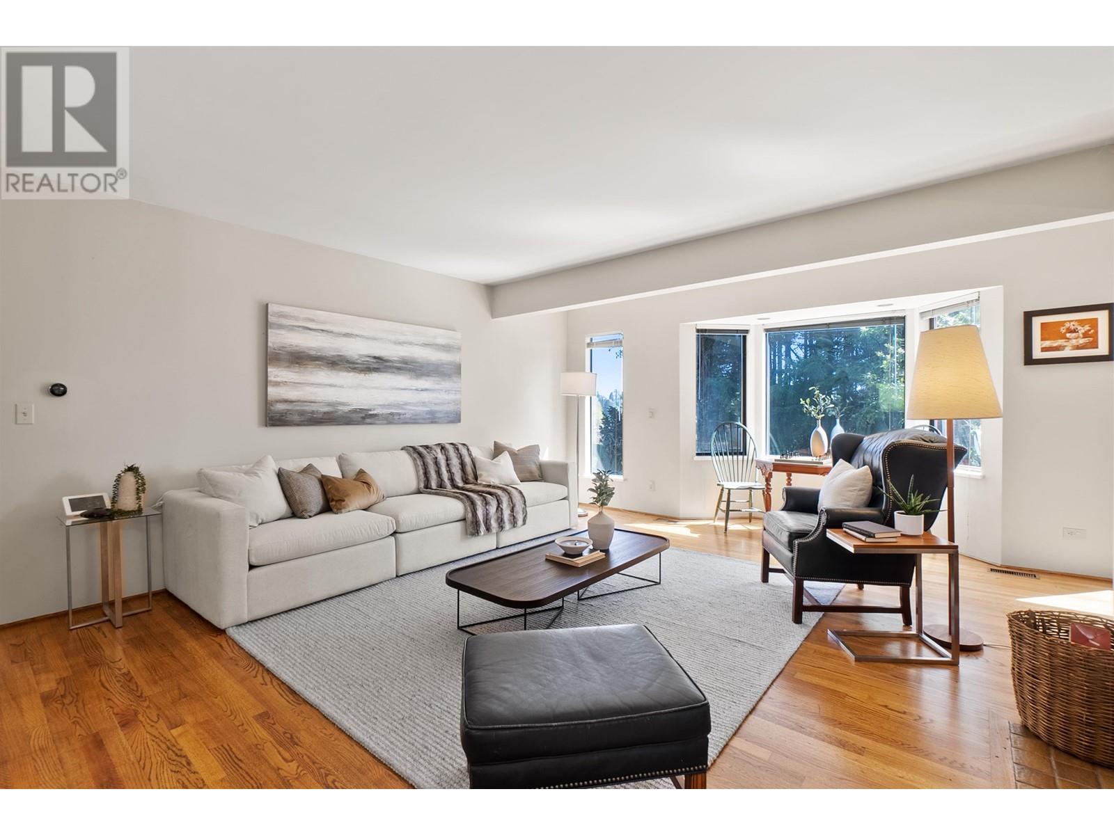 1295 Mathers Avenue, West Vancouver, British Columbia  V7T 2G4 - Photo 4 - R2808415