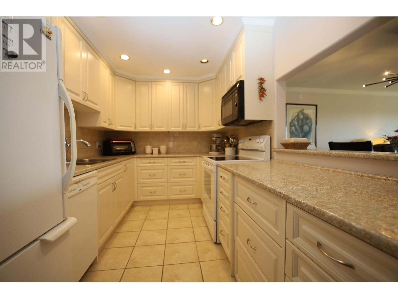 26 555 Eaglecrest Drive, Gibsons, British Columbia  V0N 1V8 - Photo 9 - R2802701