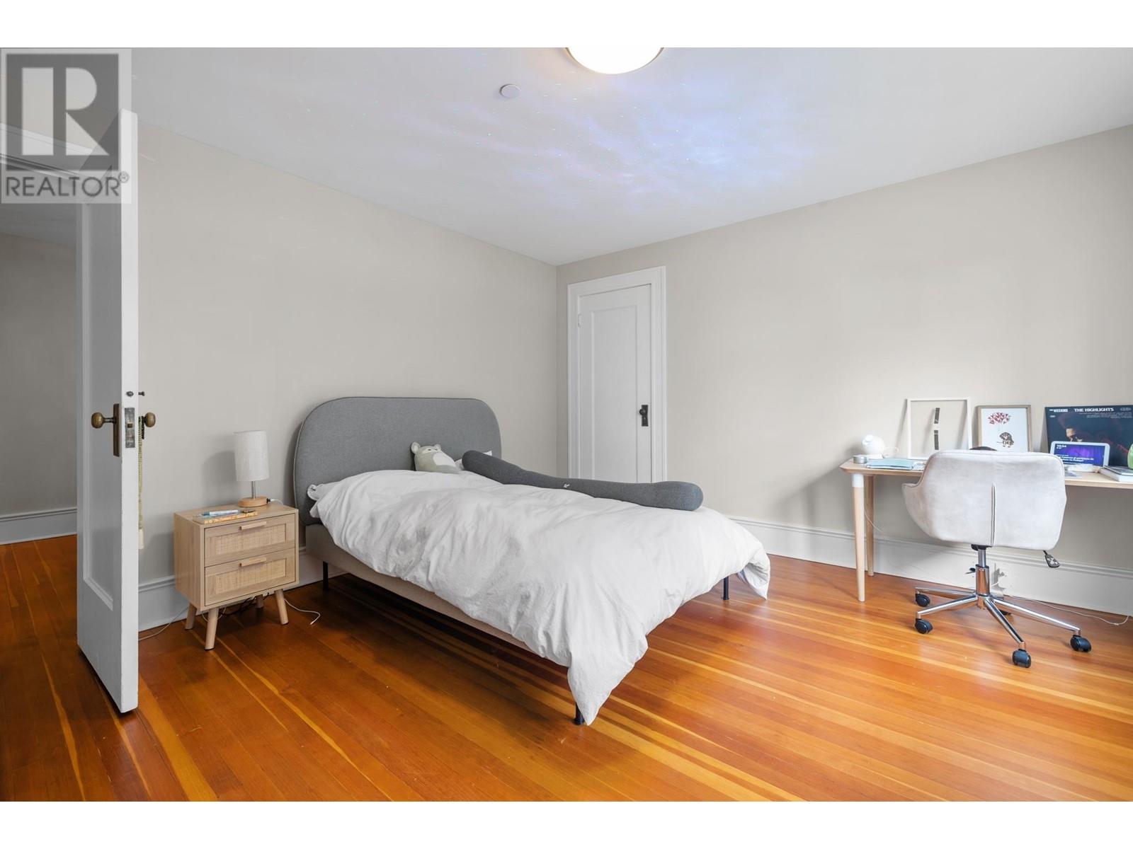 114 W Windsor Road, North Vancouver, British Columbia  V7N 2M8 - Photo 21 - R2807582