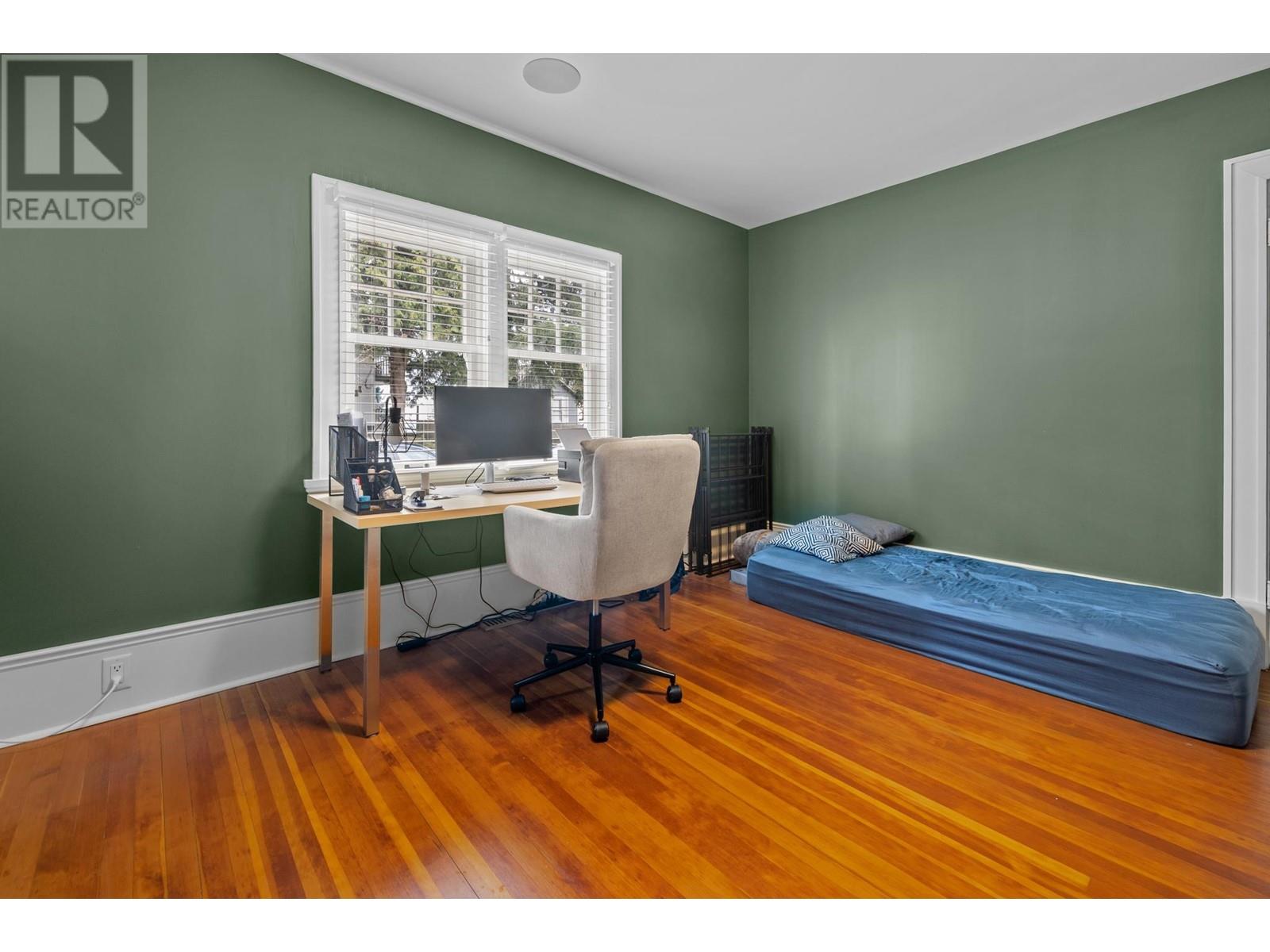 114 W Windsor Road, North Vancouver, British Columbia  V7N 2M8 - Photo 16 - R2807582