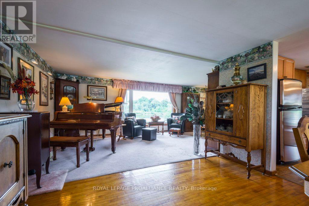 Property at 2224 COUNTY ROAD 17 image 5