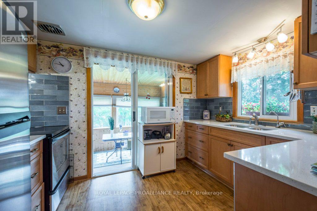 2224 County Road 17, Prince Edward County, Ontario K0K 2P0 - Photo 9 - X6729534