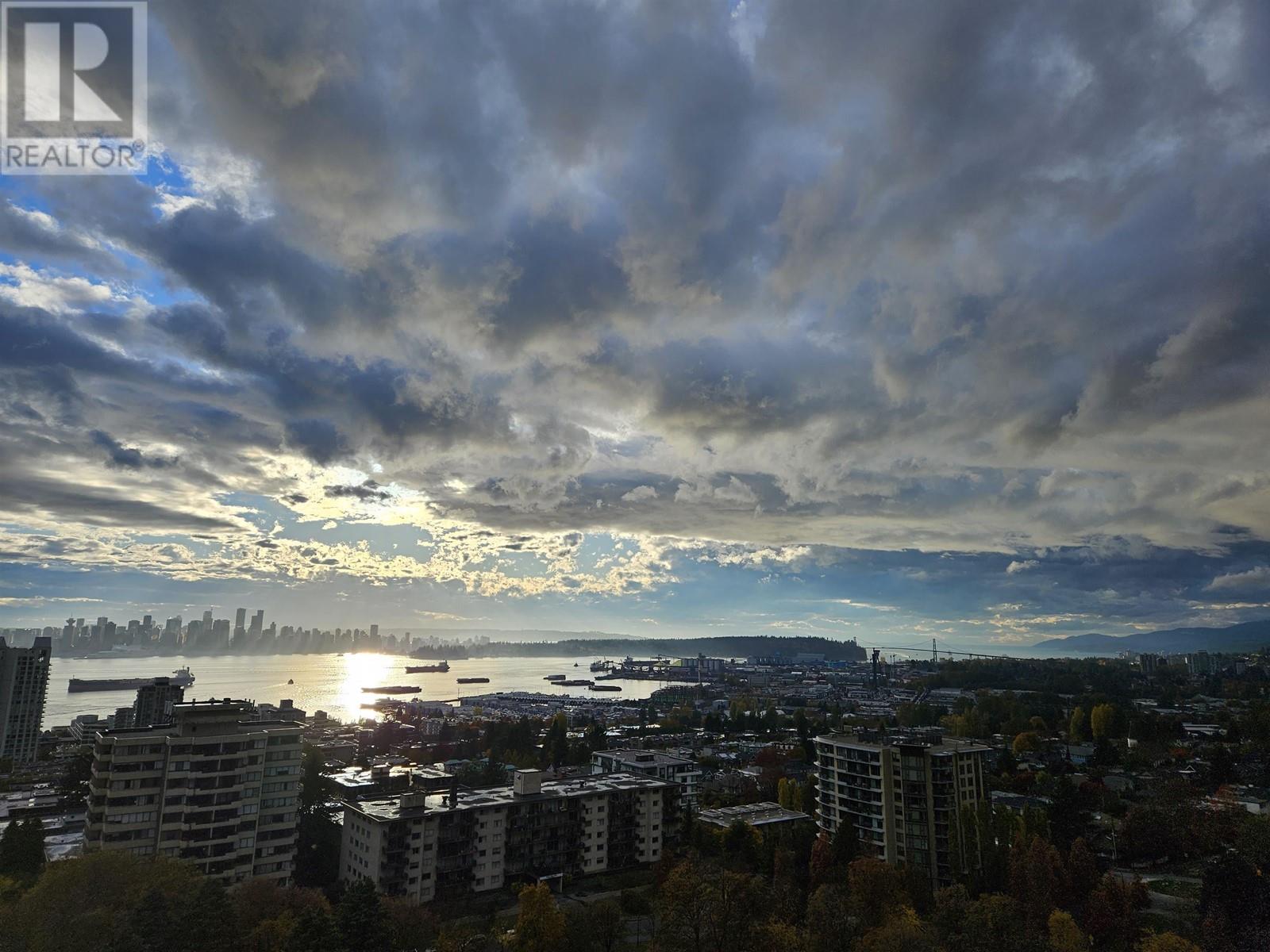 603 114 W KEITH ROAD, north vancouver, British Columbia
