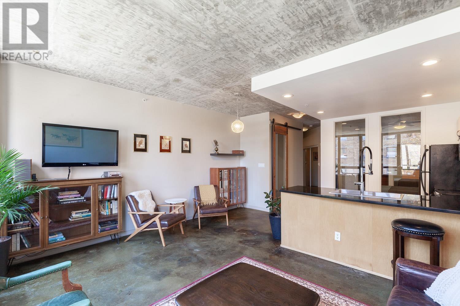 301 919 Station Street, Vancouver, British Columbia  V6A 4L9 - Photo 7 - R2808449