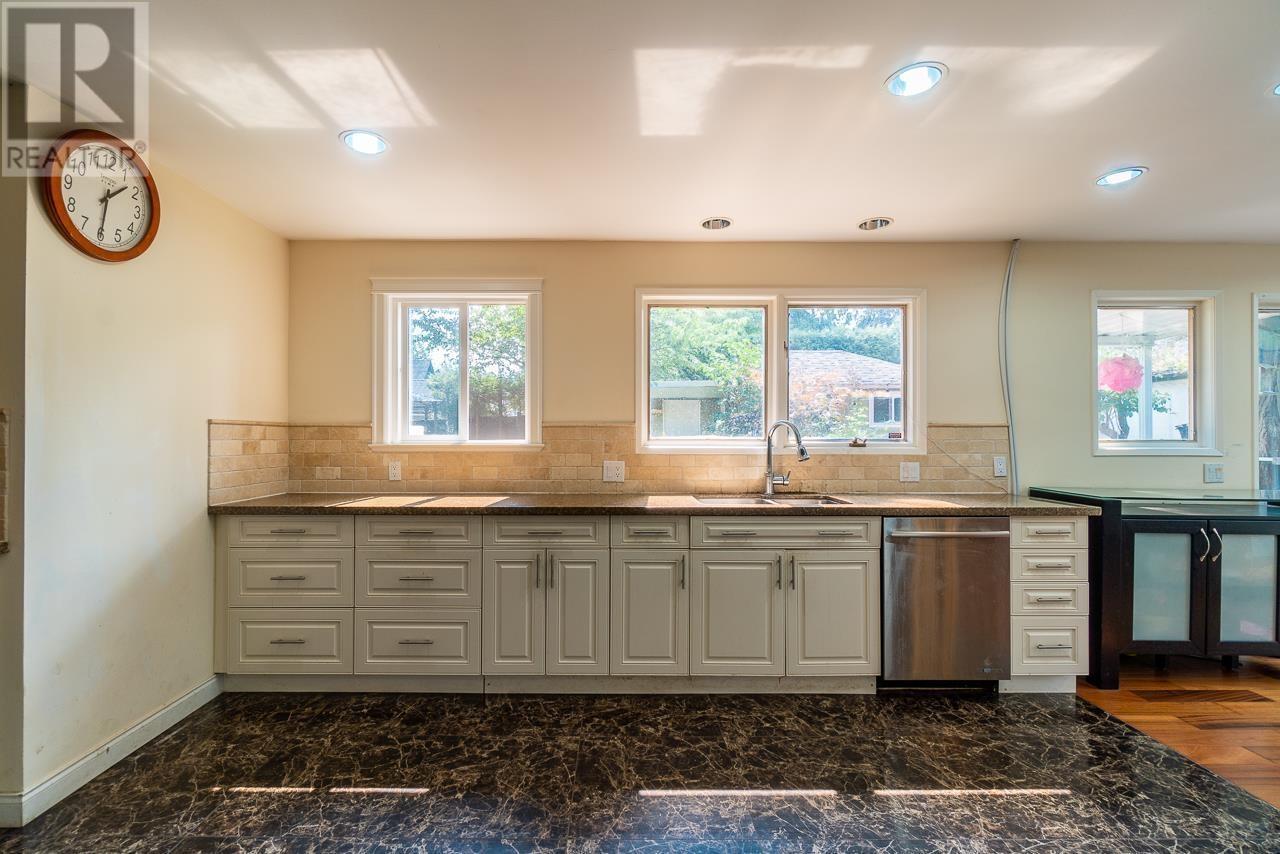 1928 W 37th Avenue, Vancouver, British Columbia  V6M 1N6 - Photo 10 - R2808436