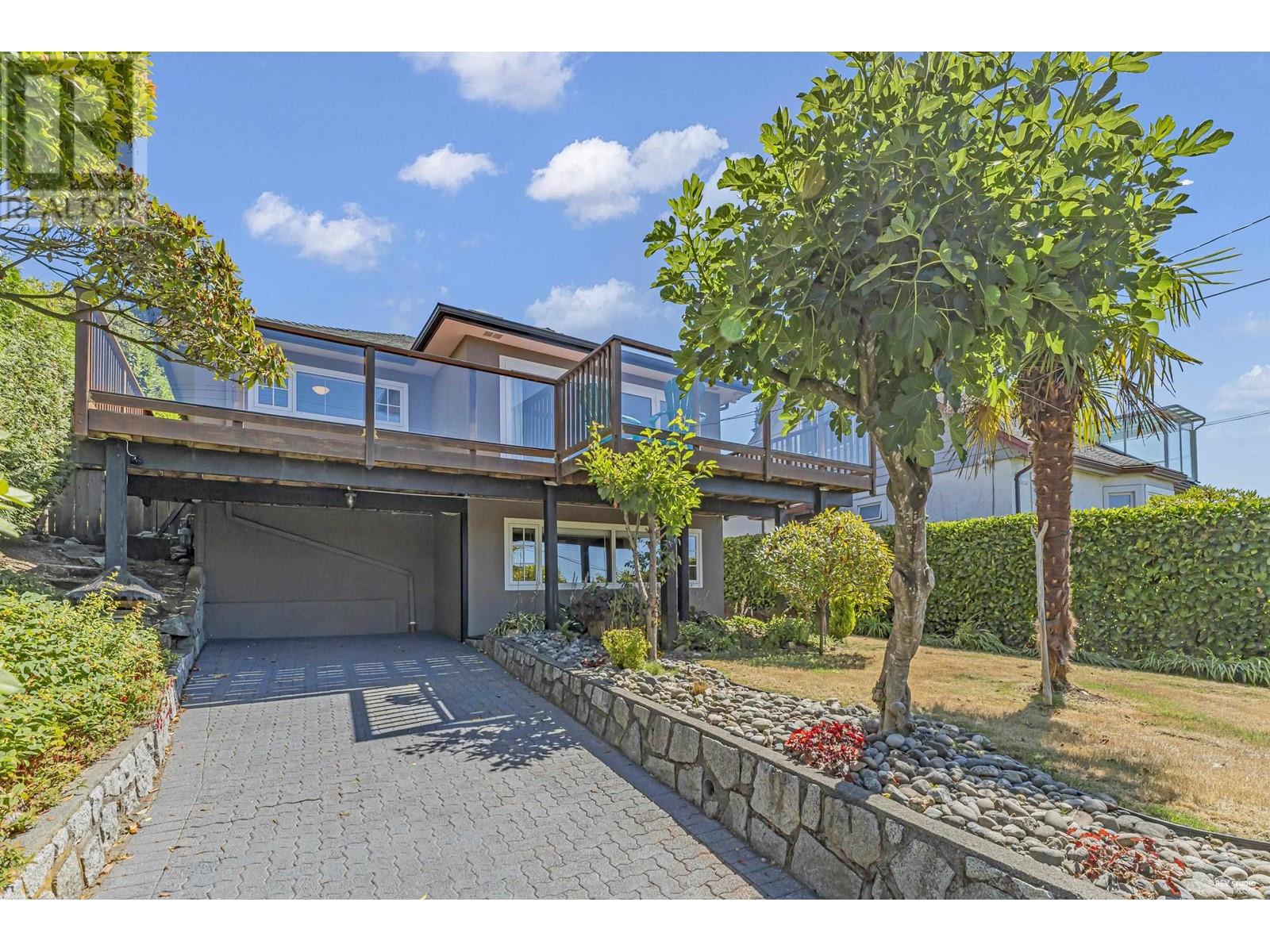 1374 21ST STREET, west vancouver, British Columbia