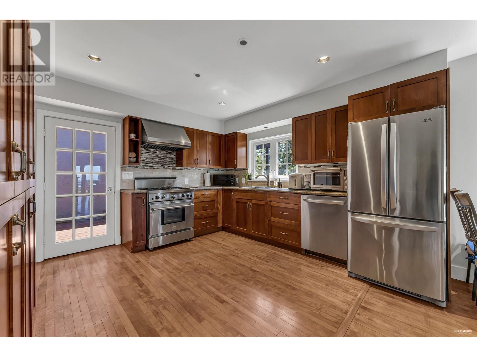 1374 21st Street, West Vancouver, British Columbia  V7V 4B3 - Photo 22 - R2808458