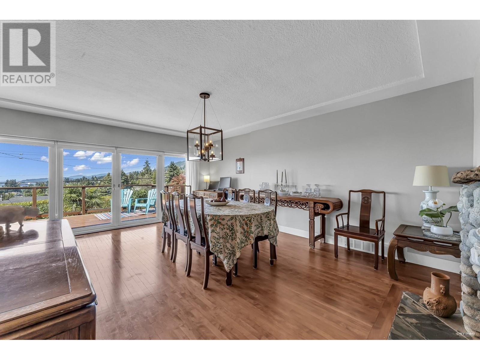 1374 21st Street, West Vancouver, British Columbia  V7V 4B3 - Photo 7 - R2808458