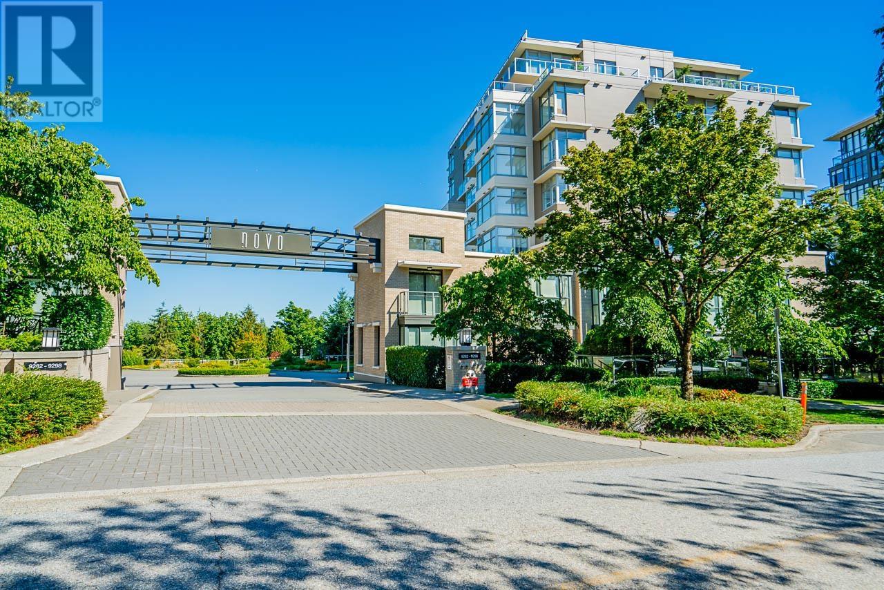 601 9298 University Crescent, Burnaby, British Columbia  V5A 4X8 - Photo 2 - R2808555