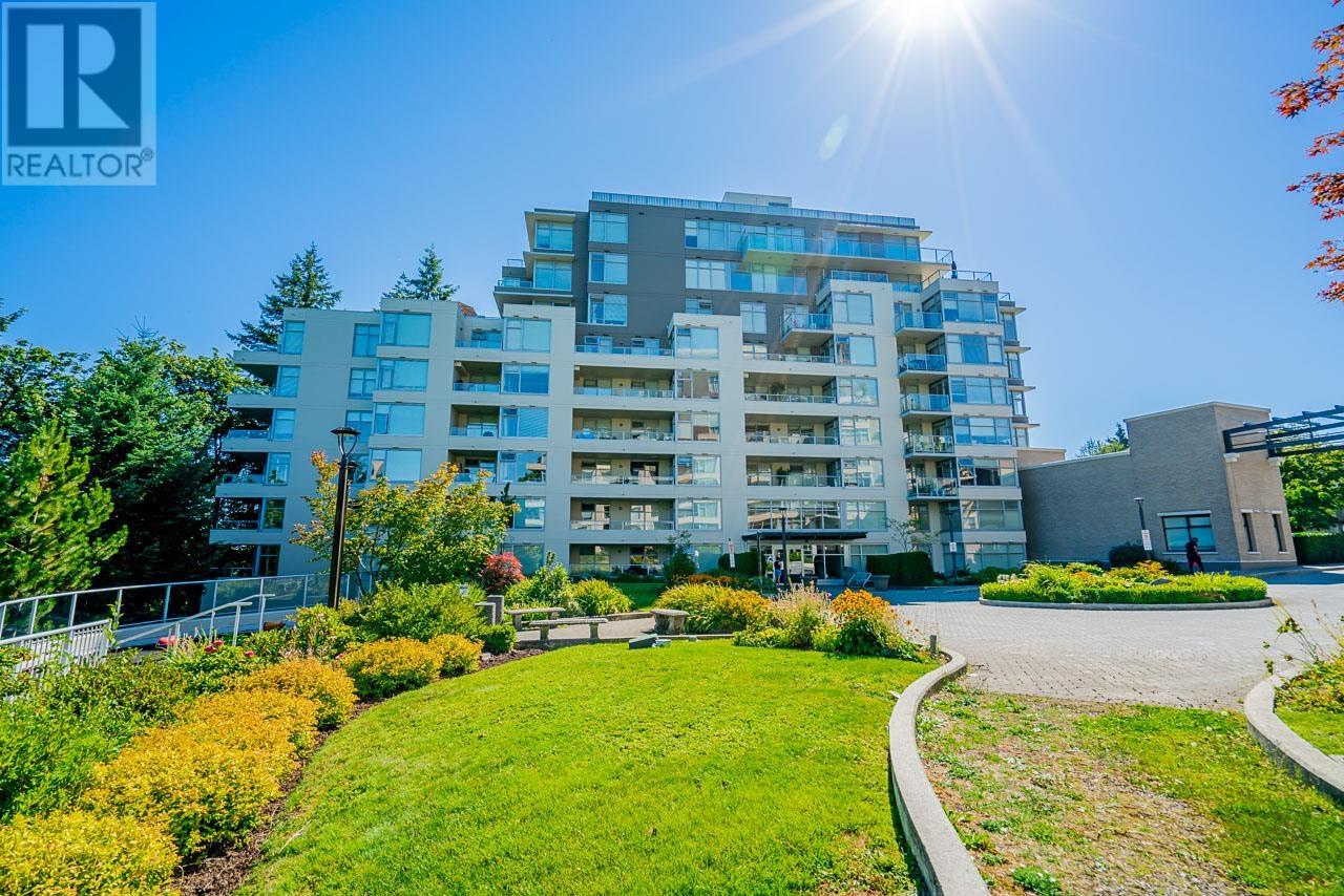 601 9298 University Crescent, Burnaby, British Columbia  V5A 4X8 - Photo 3 - R2808555