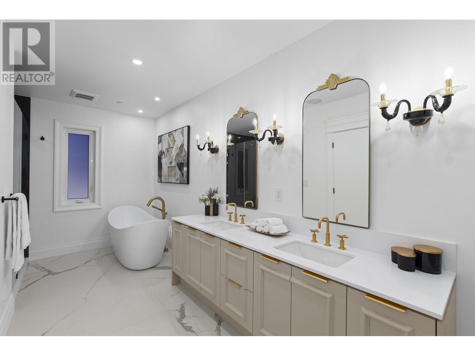 558 Craigmohr Drive, West Vancouver, British Columbia  V7S 1W9 - Photo 28 - R2808637