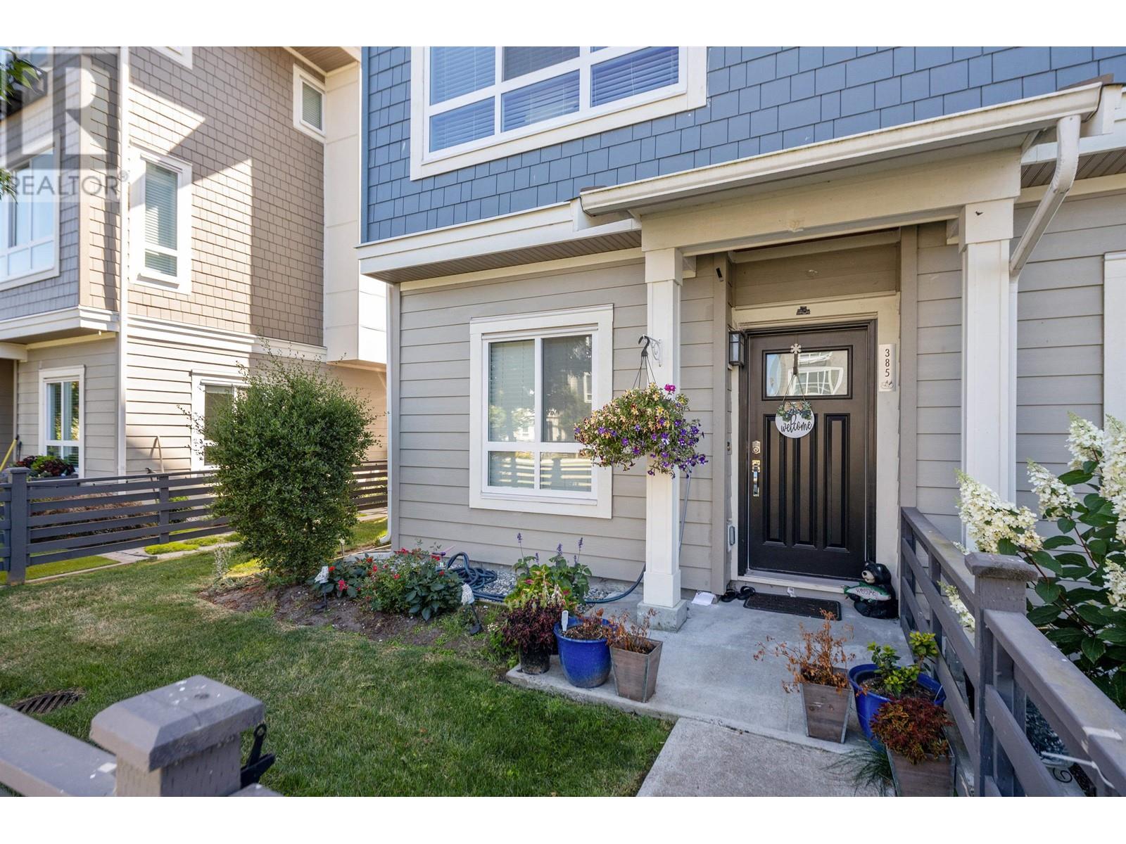 385 1784 Osprey Drive, Tsawwassen, British Columbia  V4M 0B8 - Photo 2 - R2808647