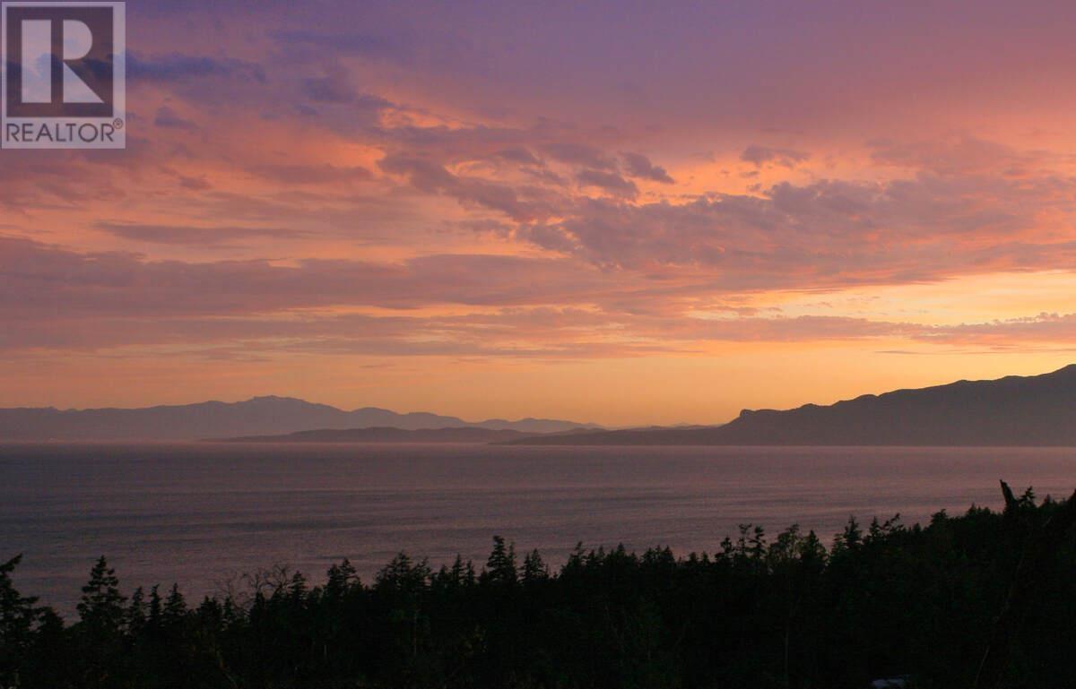 10670 Wood Bay Heights Road, Halfmoon Bay, British Columbia  V7Z 1B8 - Photo 17 - R2800735