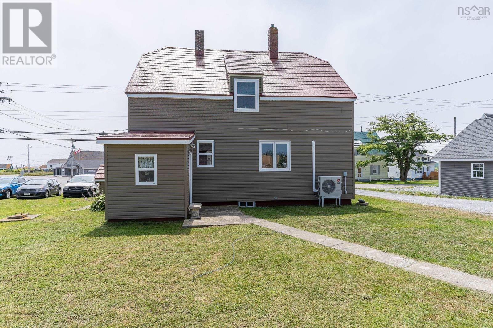 2685 Main Street, Clark's Harbour, Nova Scotia, B0W1P0, 4 Bedrooms Bedrooms, ,2 BathroomsBathrooms,Single Family,For Sale,202210308