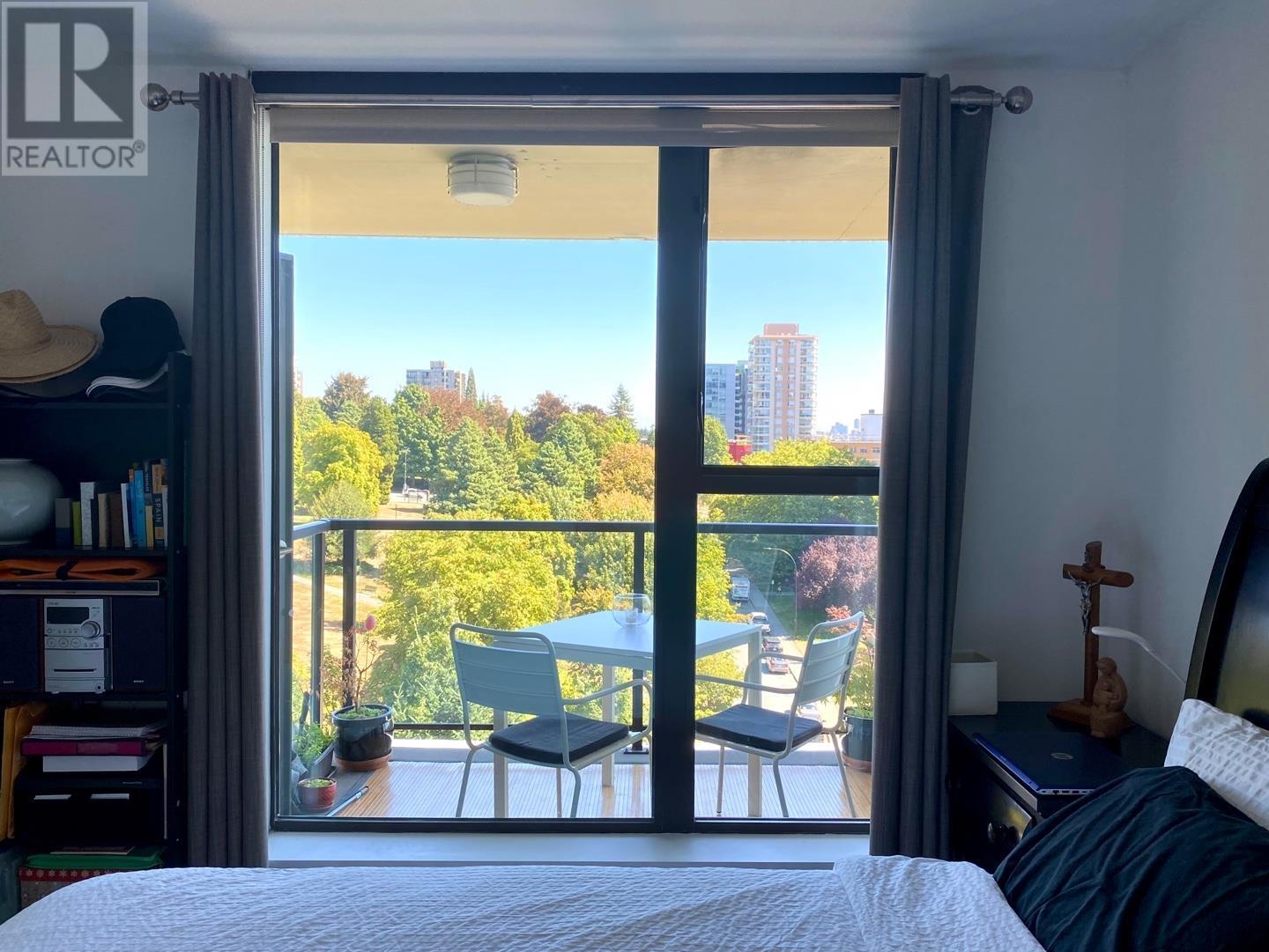 902 683 W Victoria Park, North Vancouver, British Columbia  V7M 0A2 - Photo 10 - R2808363